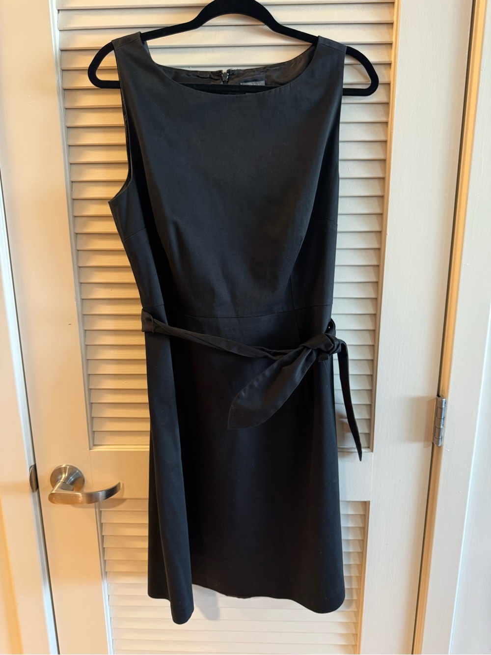 Ann Taylor Black Sleeveless Sheath Dress with Waist Tie